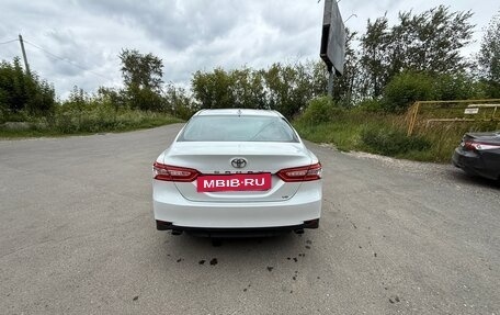 Toyota Camry, 2019 год, 2 950 000 рублей, 5 фотография