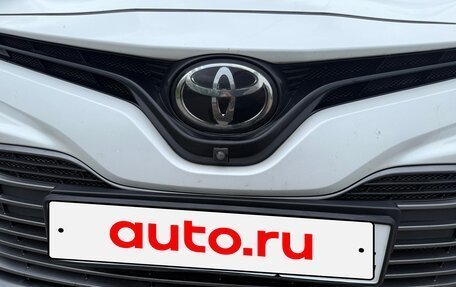 Toyota Camry, 2019 год, 2 950 000 рублей, 8 фотография