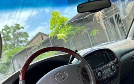 Toyota Sequoia II рестайлинг, 2006 год, 1 517 866 рублей, 8 фотография