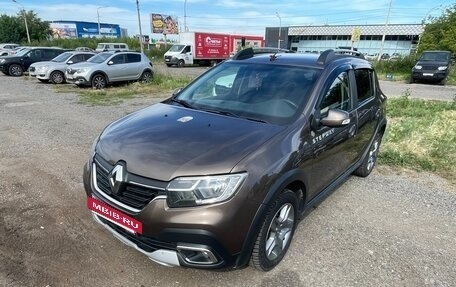 Renault Sandero II рестайлинг, 2019 год, 850 000 рублей, 2 фотография