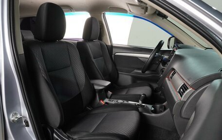 Mitsubishi Outlander III рестайлинг 3, 2012 год, 1 299 000 рублей, 8 фотография