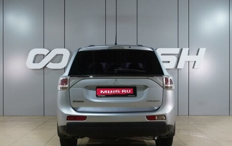 Mitsubishi Outlander III рестайлинг 3, 2012 год, 1 299 000 рублей, 4 фотография