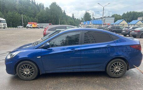 Hyundai Solaris II рестайлинг, 2011 год, 550 000 рублей, 3 фотография