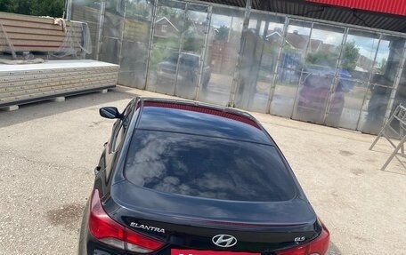 Hyundai Elantra V, 2014 год, 990 000 рублей, 2 фотография