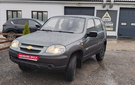 Chevrolet Niva I рестайлинг, 2010 год, 430 000 рублей, 1 фотография