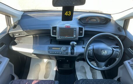 Honda Freed I, 2010 год, 1 279 000 рублей, 16 фотография
