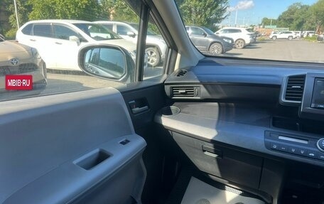 Honda Freed I, 2010 год, 1 279 000 рублей, 17 фотография