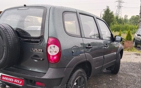 Chevrolet Niva I рестайлинг, 2010 год, 430 000 рублей, 5 фотография
