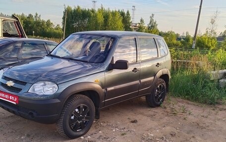 Chevrolet Niva I рестайлинг, 2010 год, 430 000 рублей, 17 фотография