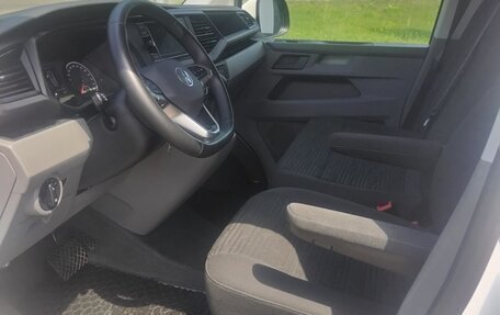 Volkswagen Caravelle T6 рестайлинг, 2024 год, 6 850 000 рублей, 12 фотография