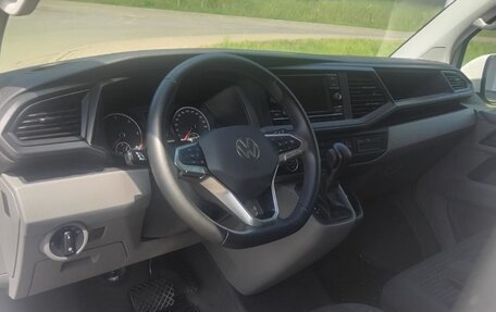 Volkswagen Caravelle T6 рестайлинг, 2024 год, 6 850 000 рублей, 16 фотография