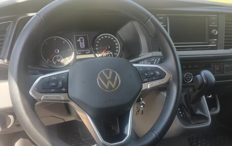 Volkswagen Caravelle T6 рестайлинг, 2024 год, 6 850 000 рублей, 37 фотография