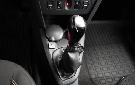 Renault Logan II, 2020 год, 1 679 000 рублей, 16 фотография