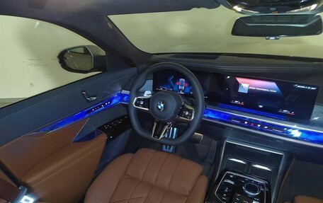 BMW 7 серия, 2025 год, 40 000 000 рублей, 11 фотография