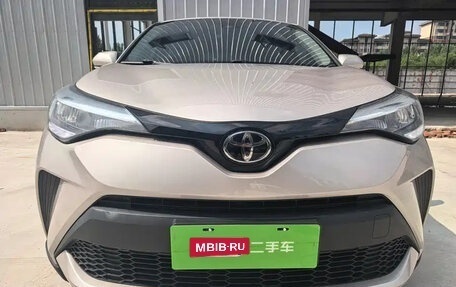 Toyota C-HR I рестайлинг, 2022 год, 1 980 777 рублей, 2 фотография