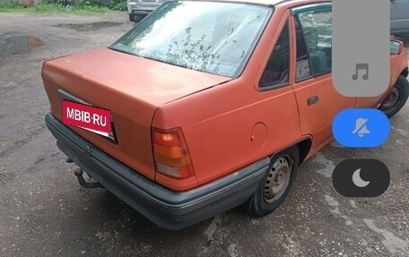 Opel Kadett E рестайлинг, 1988 год, 56 000 рублей, 2 фотография