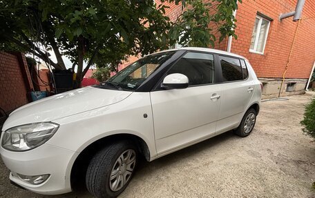 Skoda Fabia II, 2014 год, 900 000 рублей, 3 фотография