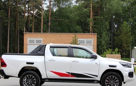 Toyota Hilux VIII, 2023 год, 6 800 000 рублей, 10 фотография