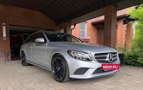 Mercedes-Benz C-Класс, 2018 год, 2 750 000 рублей, 3 фотография