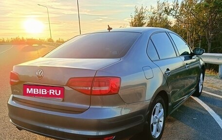 Volkswagen Jetta VI, 2015 год, 1 100 000 рублей, 2 фотография