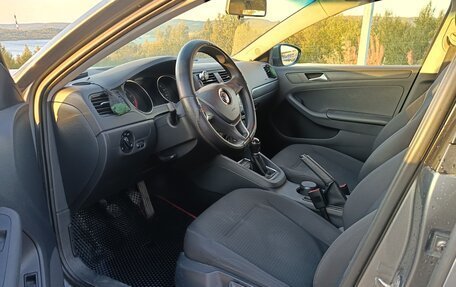 Volkswagen Jetta VI, 2015 год, 1 100 000 рублей, 6 фотография
