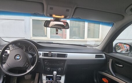 BMW 3 серия, 2011 год, 1 800 000 рублей, 3 фотография