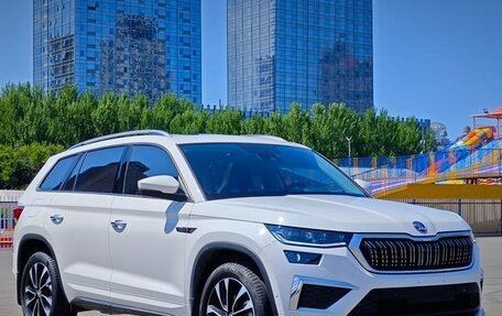 Skoda Kodiaq I, 2022 год, 2 670 000 рублей, 2 фотография