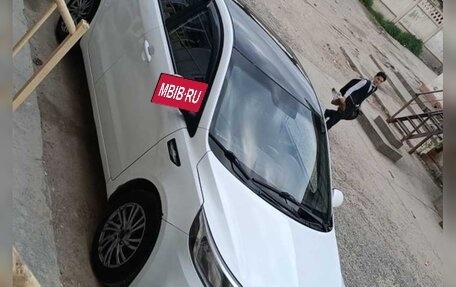 KIA Rio III рестайлинг, 2015 год, 600 000 рублей, 2 фотография