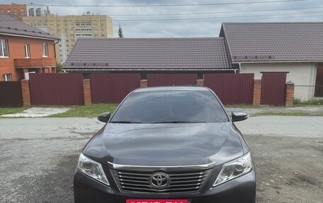 Toyota Camry, 2013 год, 1 850 000 рублей, 2 фотография
