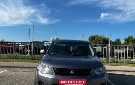 Mitsubishi Outlander III рестайлинг 3, 2008 год, 950 000 рублей, 2 фотография