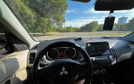 Mitsubishi Outlander III рестайлинг 3, 2008 год, 950 000 рублей, 32 фотография