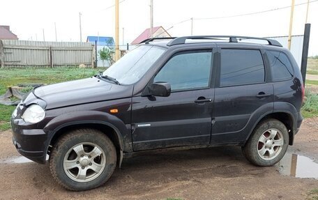 Chevrolet Niva I рестайлинг, 2011 год, 445 000 рублей, 2 фотография