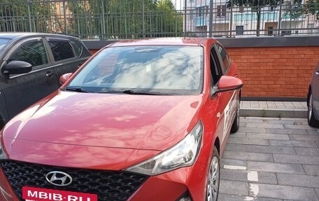 Hyundai Solaris II рестайлинг, 2020 год, 1 399 000 рублей, 2 фотография