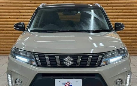 Suzuki Escudo IV, 2022 год, 1 445 000 рублей, 2 фотография