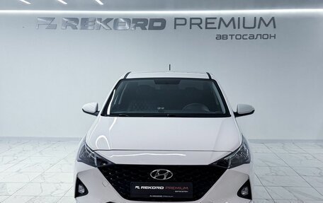 Hyundai Solaris II рестайлинг, 2022 год, 1 950 000 рублей, 5 фотография