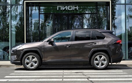 Toyota RAV4, 2021 год, 3 100 000 рублей, 2 фотография