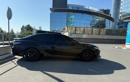 Toyota Camry, 2018 год, 2 800 000 рублей, 2 фотография