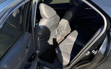 Toyota Camry, 2018 год, 2 800 000 рублей, 12 фотография