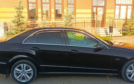 Mercedes-Benz E-Класс, 2011 год, 1 300 000 рублей, 7 фотография