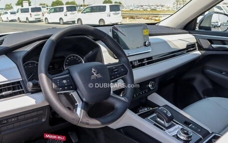 Mitsubishi Outlander, 2025 год, 3 054 800 рублей, 2 фотография