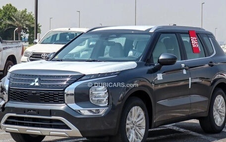 Mitsubishi Outlander, 2025 год, 3 054 800 рублей, 16 фотография