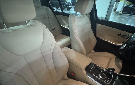 BMW 3 серия, 2020 год, 3 500 000 рублей, 16 фотография