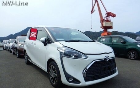 Toyota Sienta II, 2019 год, 1 950 000 рублей, 21 фотография