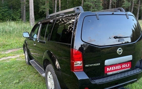 Nissan Pathfinder, 2014 год, 1 630 000 рублей, 2 фотография
