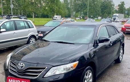 Toyota Camry, 2011 год, 1 280 000 рублей, 2 фотография