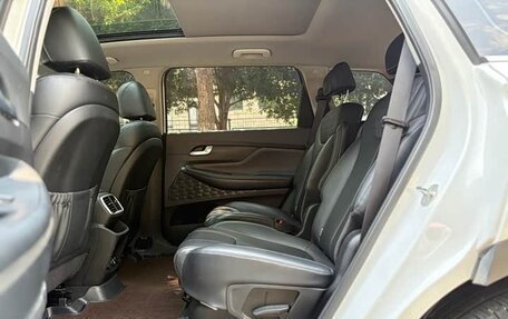 Hyundai Santa Fe IV, 2021 год, 2 100 000 рублей, 10 фотография