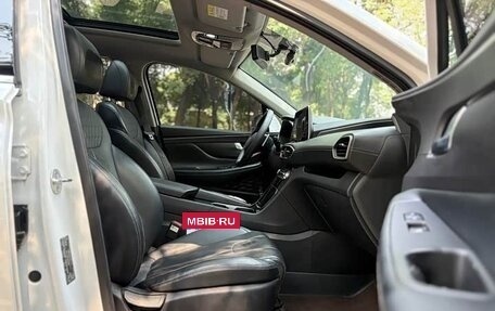 Hyundai Santa Fe IV, 2021 год, 2 100 000 рублей, 11 фотография