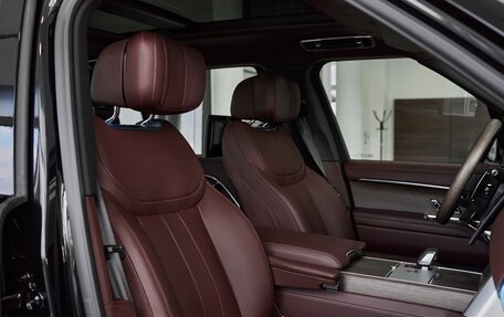 Land Rover Range Rover IV рестайлинг, 2025 год, 27 000 000 рублей, 8 фотография