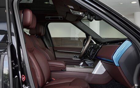 Land Rover Range Rover IV рестайлинг, 2025 год, 27 000 000 рублей, 7 фотография
