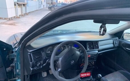Opel Vectra B рестайлинг, 2000 год, 335 000 рублей, 26 фотография